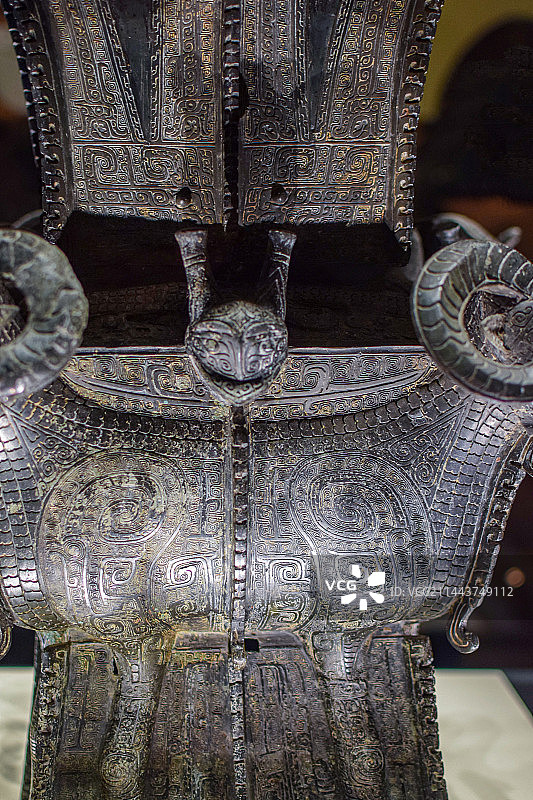 中国国家博物馆四羊青铜方尊鼎图片素材