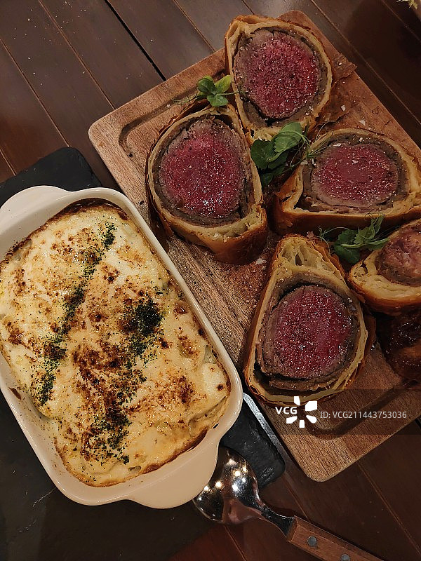 惠灵顿牛排图片素材