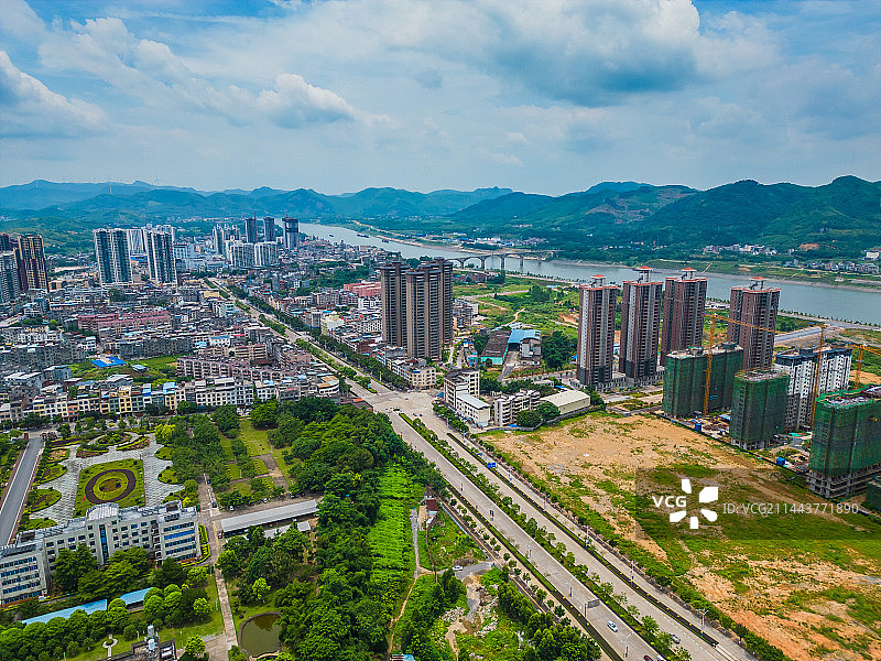 来宾象州县的县城风光航拍图片素材