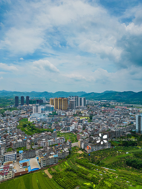 来宾象州县的县城风光航拍图片素材