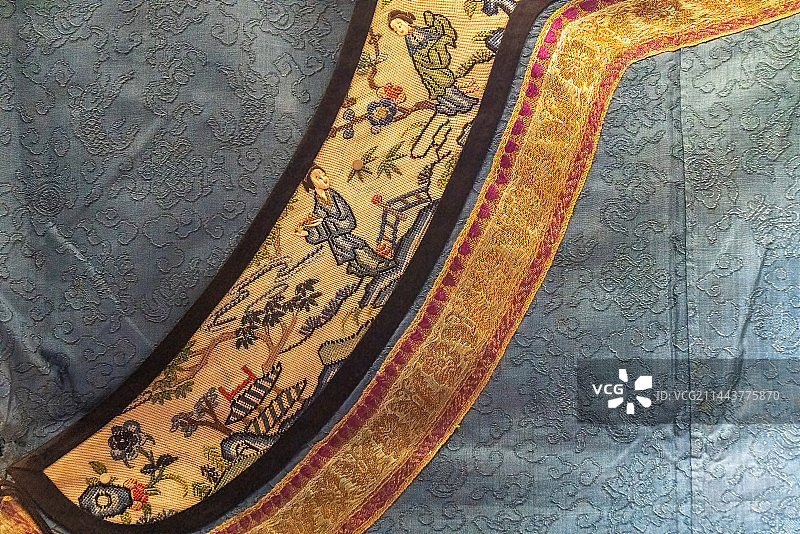 中国古代女性服装局部，刺绣，镶边，衣袖图片素材