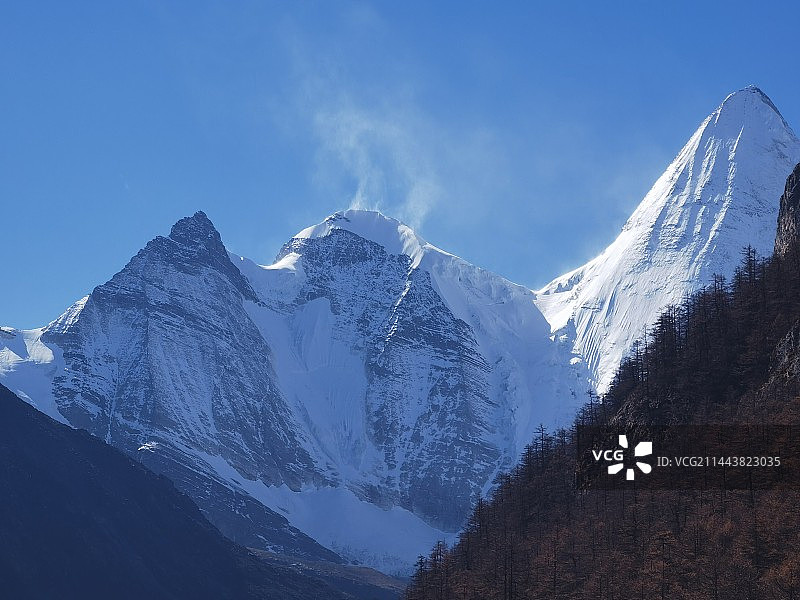 稻城亚丁图片素材