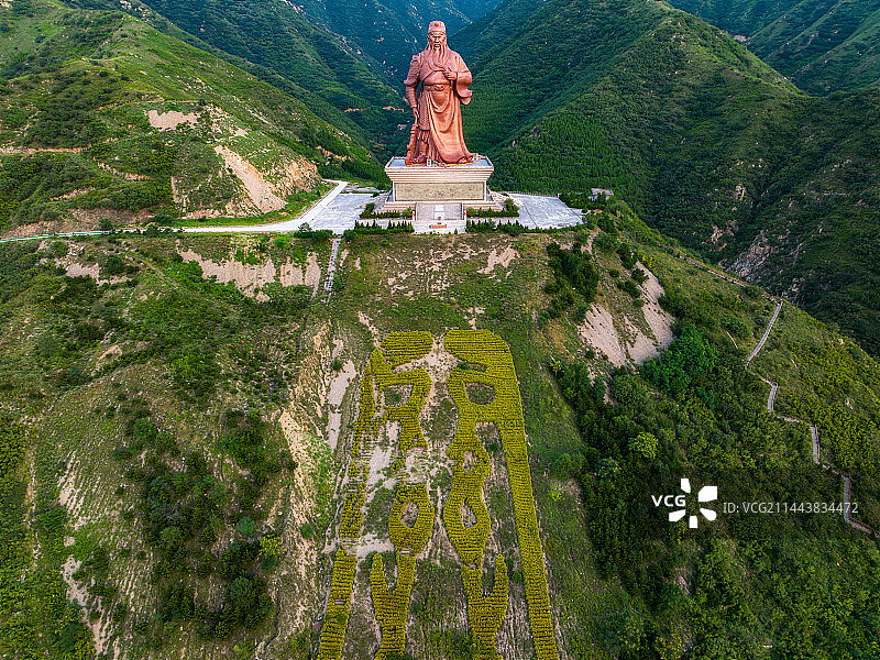 山西省运城市盐湖区解州镇（关帝圣像景区）关羽雕像夏季航拍图片素材