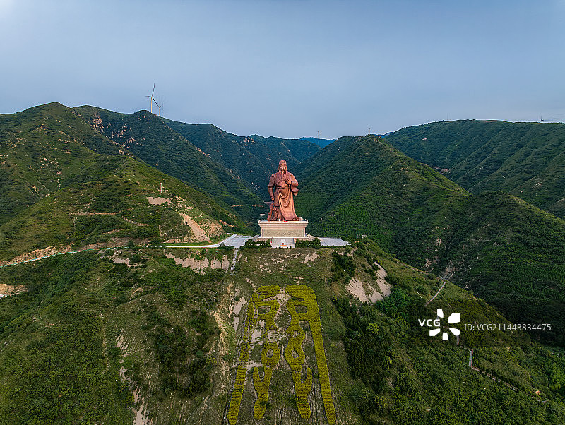 山西省运城市盐湖区解州镇（关帝圣像景区）关羽雕像夏季航拍图片素材