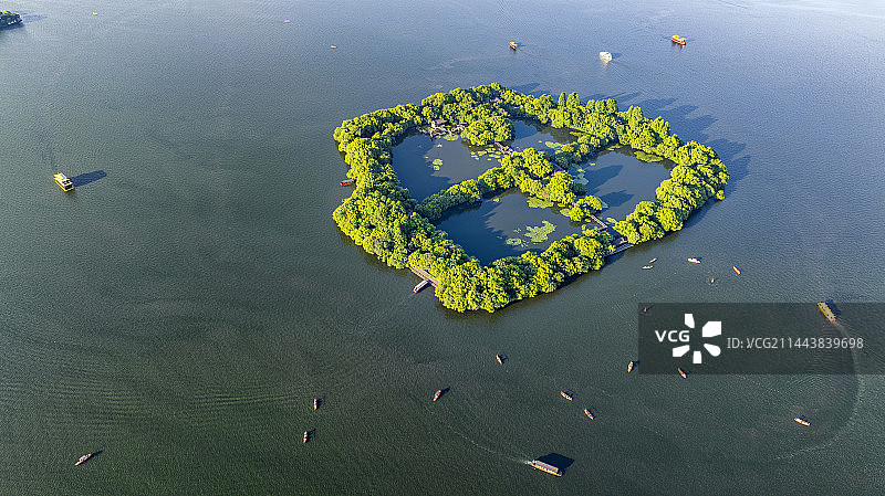 西湖的夏天傍晚的景色图片素材