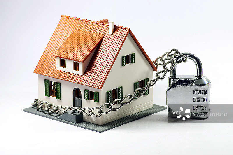 房子模型与密码锁图片素材