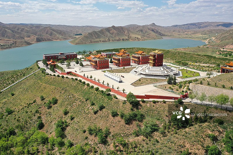 内蒙古呼和浩特大青山哈拉沁水库尊圣寺寺庙古寺图片素材