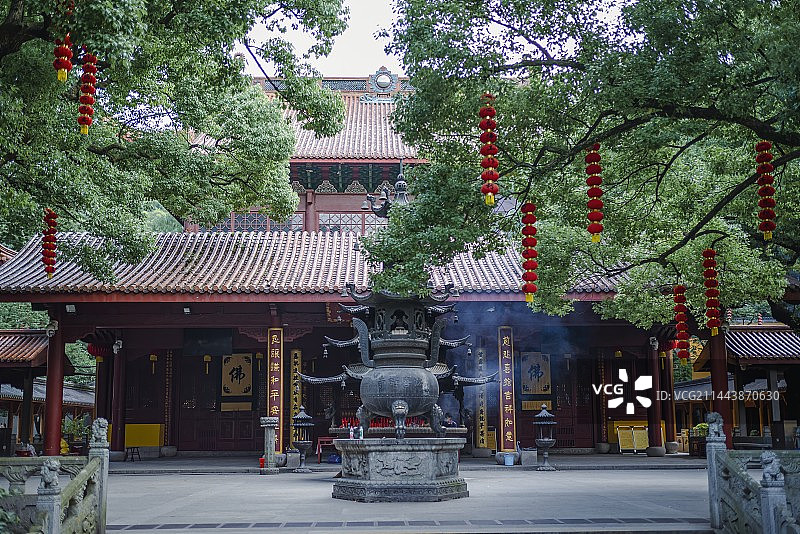 法喜寺建筑香火图片素材