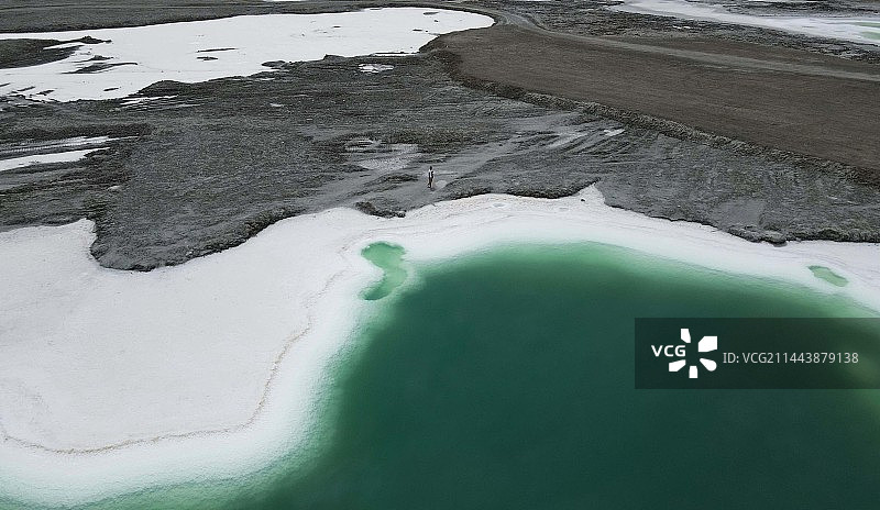 青海-大柴旦翡翠湖图片素材