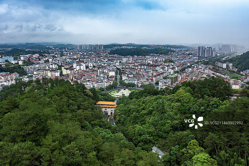 航拍湖南株洲炎陵县城景观图片素材
