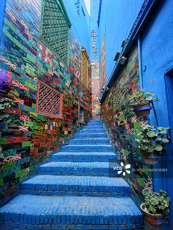 新疆喀什噶尔古城彩虹巷图片素材