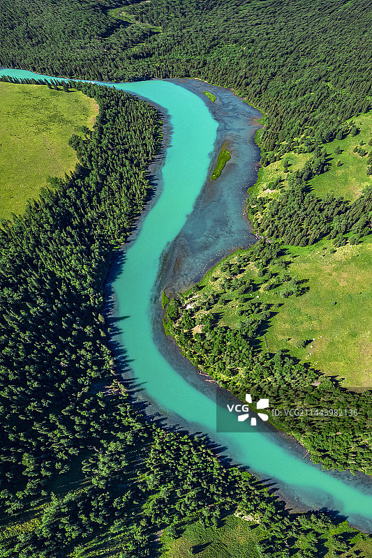 喀纳斯月亮湾航拍图片素材