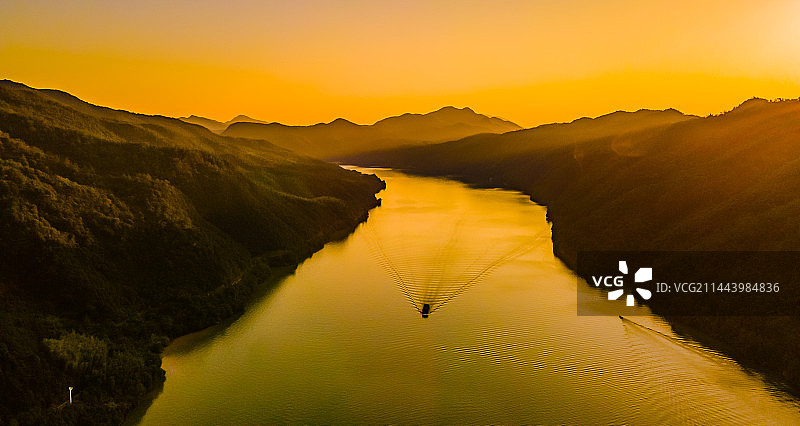 富春江小三峡|苍烟落照图片素材