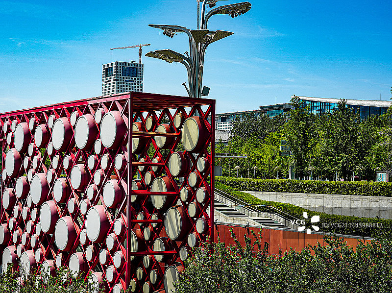 北京奥林匹克广场上的中国鼓装饰图片素材