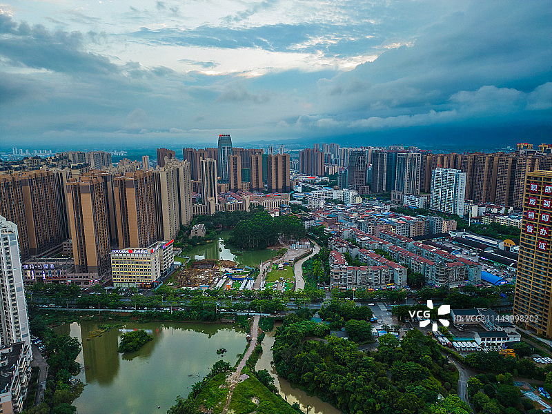 贵港城市风光航拍马草江生态公园图片素材