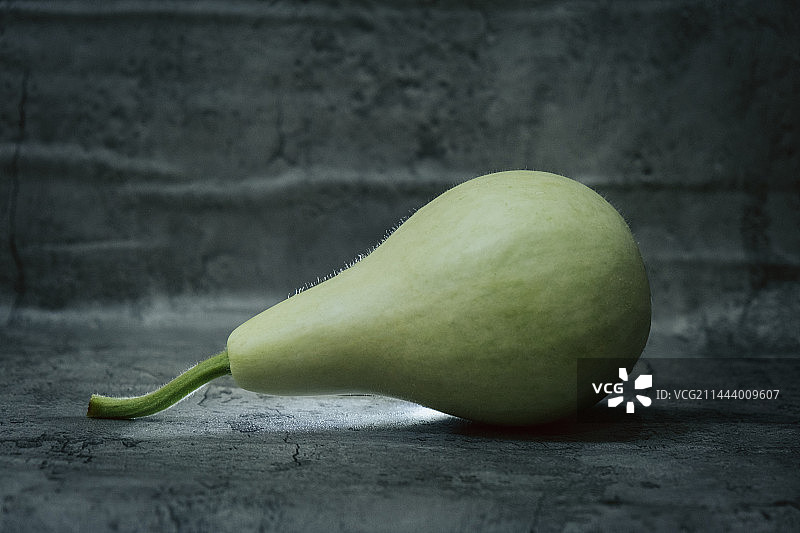 一颗未成熟的葫芦图片素材
