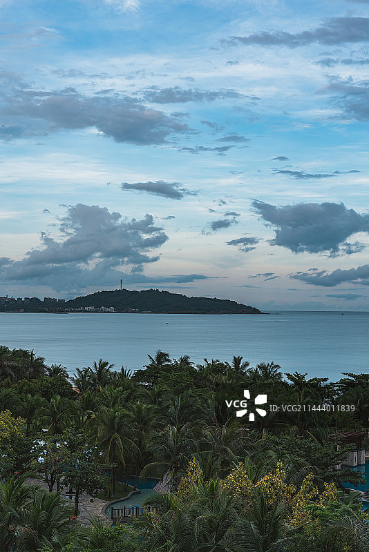 三亚海湾美丽的日落图片素材