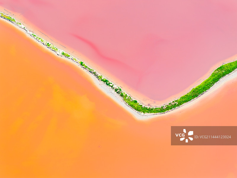 山西省运城市“中国死海”运城盐湖夏季户外风光航拍正上方视角图片素材