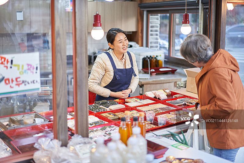 韩国冬季年糕店铺产品展示图片素材