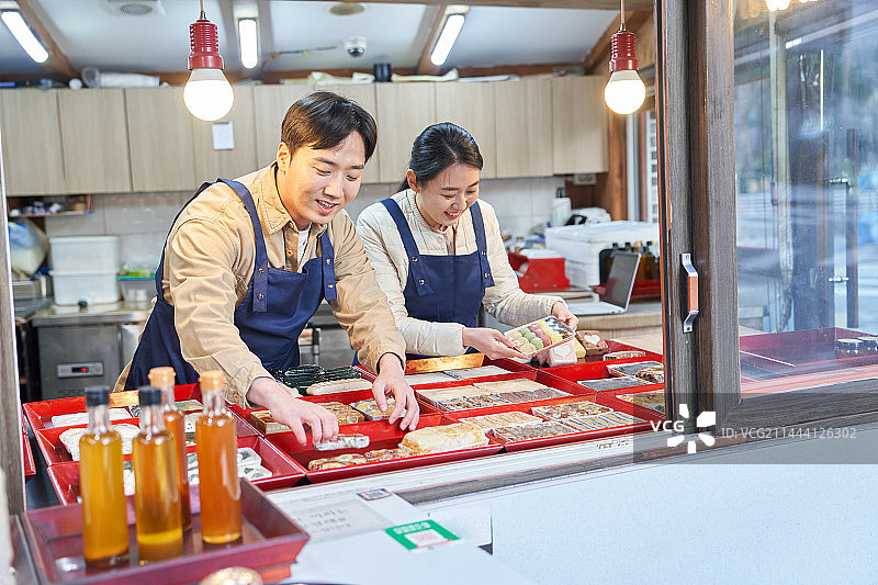 韩国冬季年糕店铺产品展示图片素材