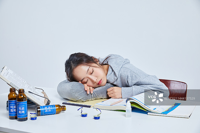 女人，求职，求职者，大学生，学习，睡眠图片素材