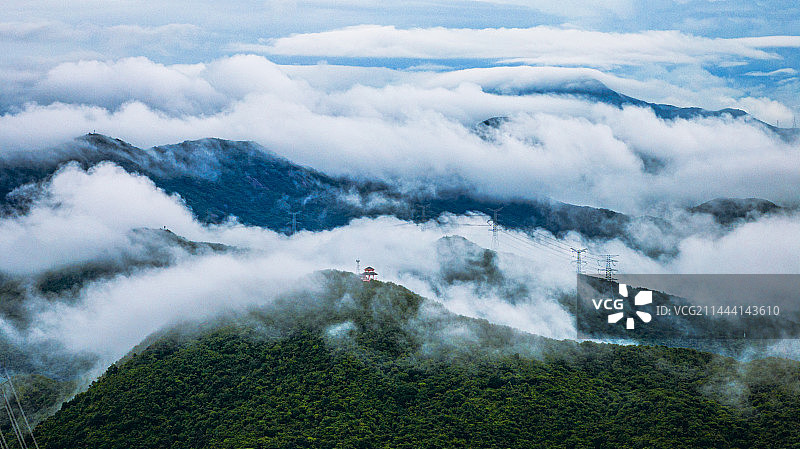 深圳坪山区马峦山郊野公园云海图片素材