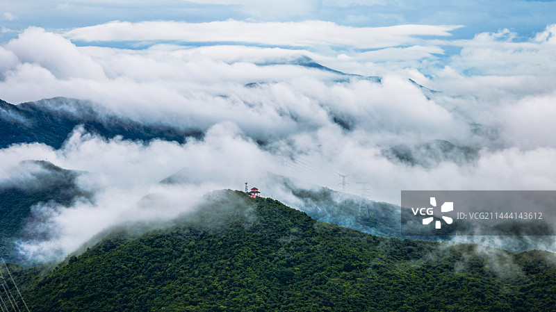 深圳坪山区马峦山郊野公园云海图片素材