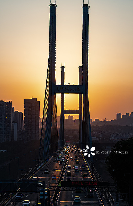 大佛寺大桥夕阳景观图片素材