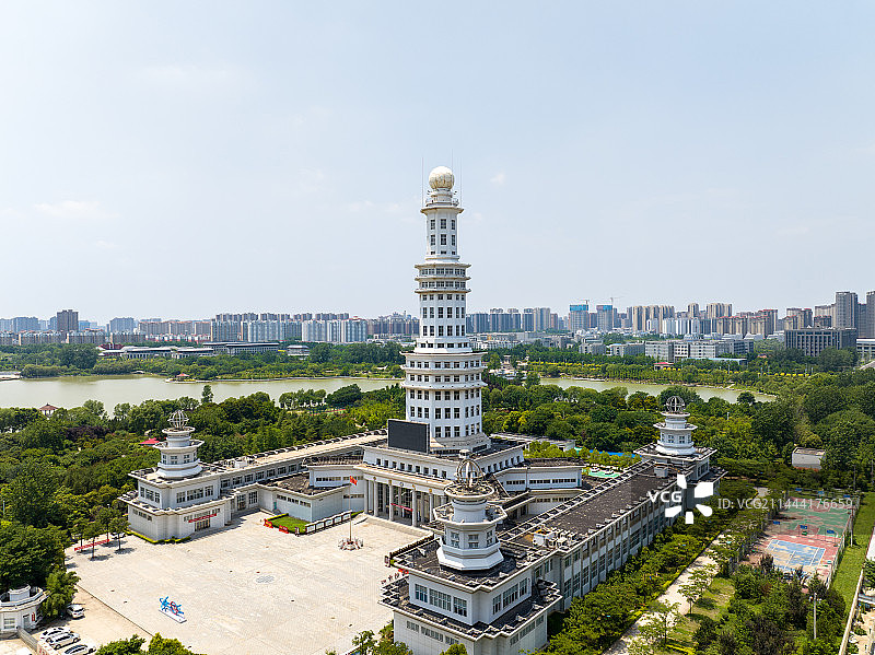 高视角航拍河南周口科技馆气象馆气象局图片素材