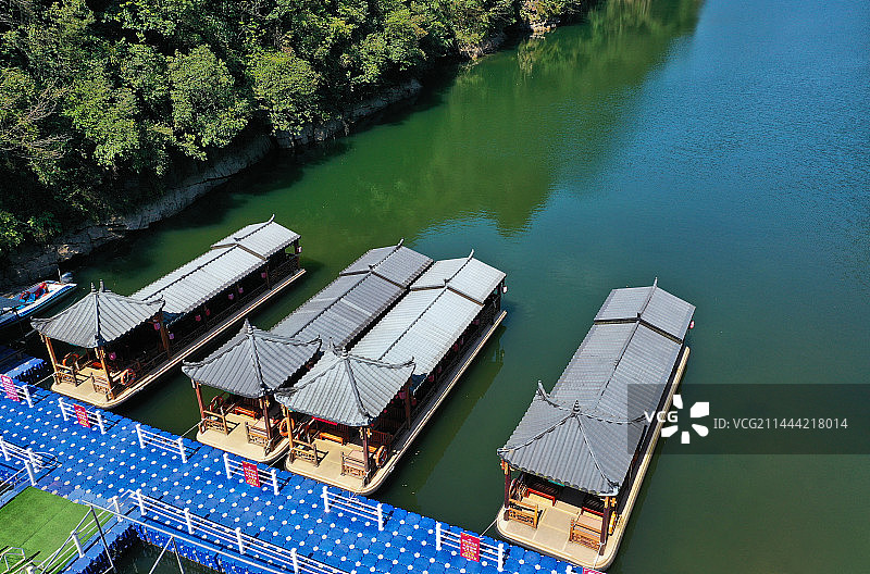 湖南省张家界市武陵源风景名胜区宝峰湖景区航拍图片素材