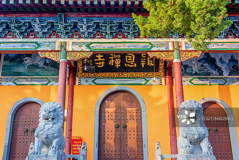 中国安徽淮南寿县古城报恩禅寺图片素材