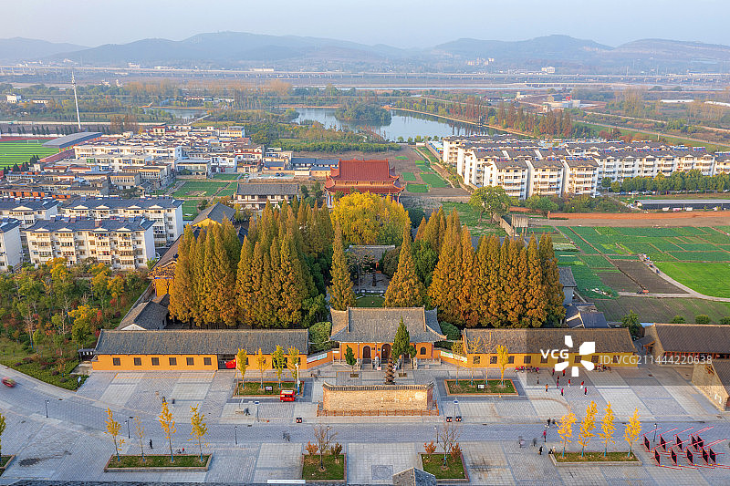 中国安徽淮南寿县古城报恩禅寺航拍图片素材