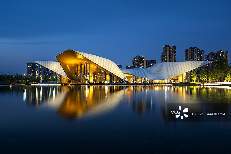 成都天府艺术公园夜景图片素材