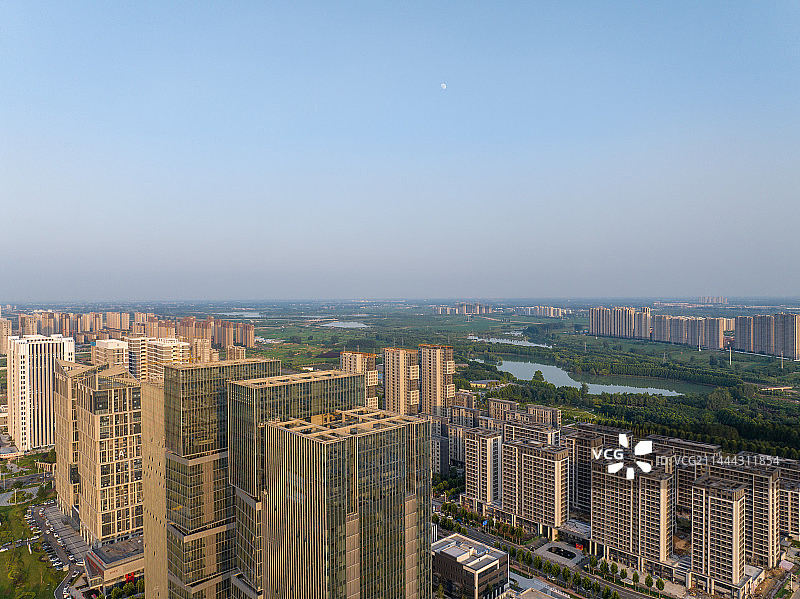 高视角航拍周口东新区商务区cbd图片素材