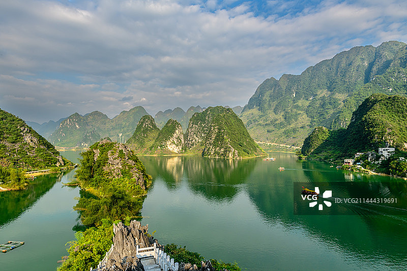 广西百色市凌云县浩坤湖风光图片素材