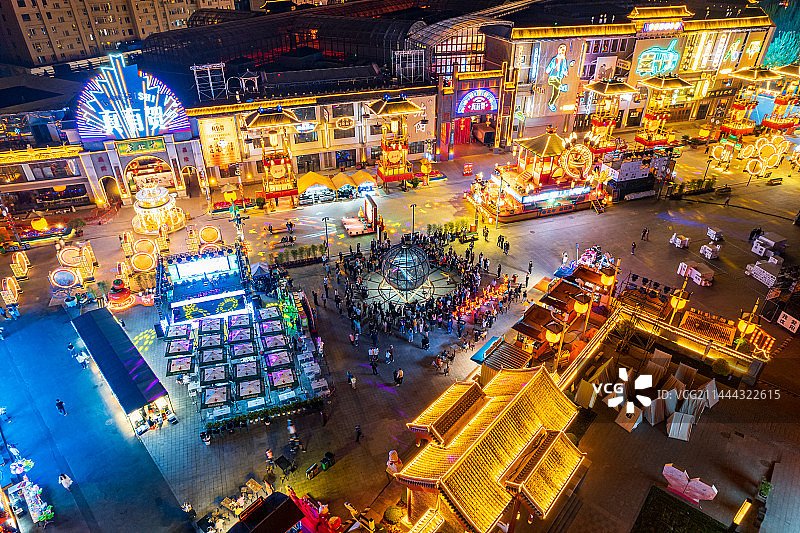 中国辽宁沈阳老北市夜景图片素材