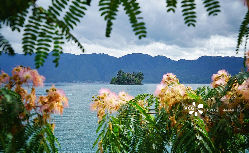 守得云开见青山图片素材