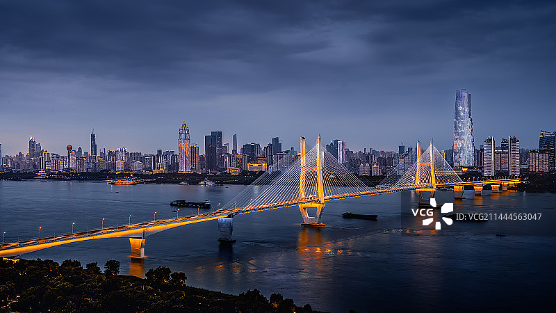 武汉长江二桥蓝调图片素材