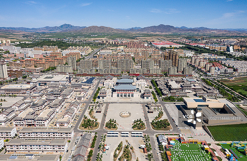 航拍内蒙古巴林左旗政府林东镇城市风光图片素材