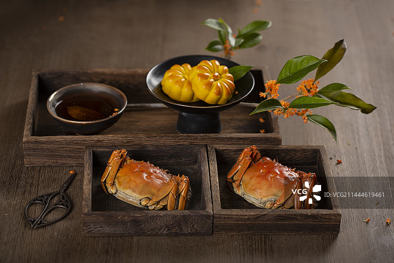 中秋桂花螃蟹大闸蟹茶点中式图片素材