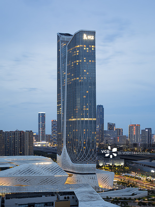 南京国际青年会议酒店（摄于建邺区邺城路）图片素材