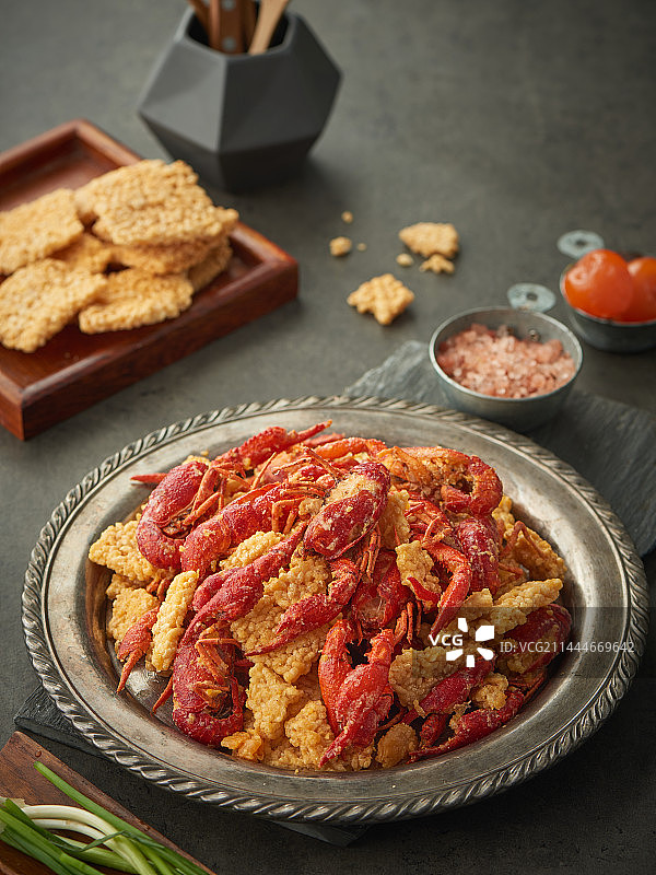 锅巴咸蛋黄小龙虾图片素材