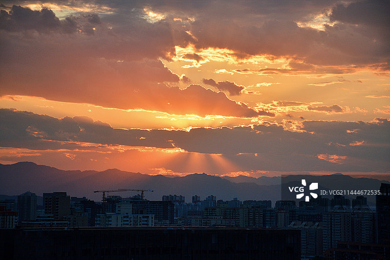 夕阳西下图片素材