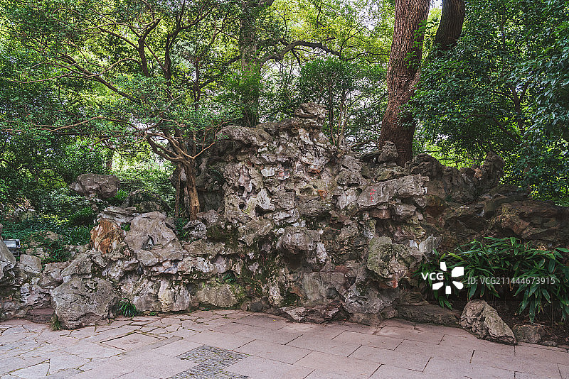 无锡寄畅园九狮台假山图片素材