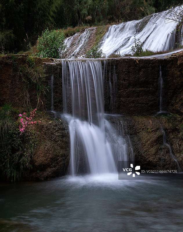 九龙瀑布小景图片素材