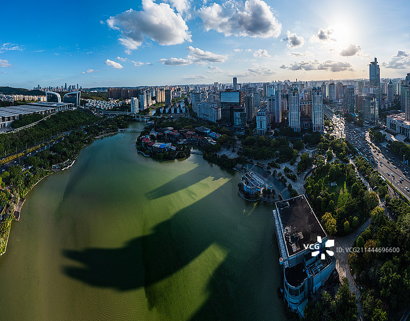 民歌湖里面的“猪蹄子”图片素材
