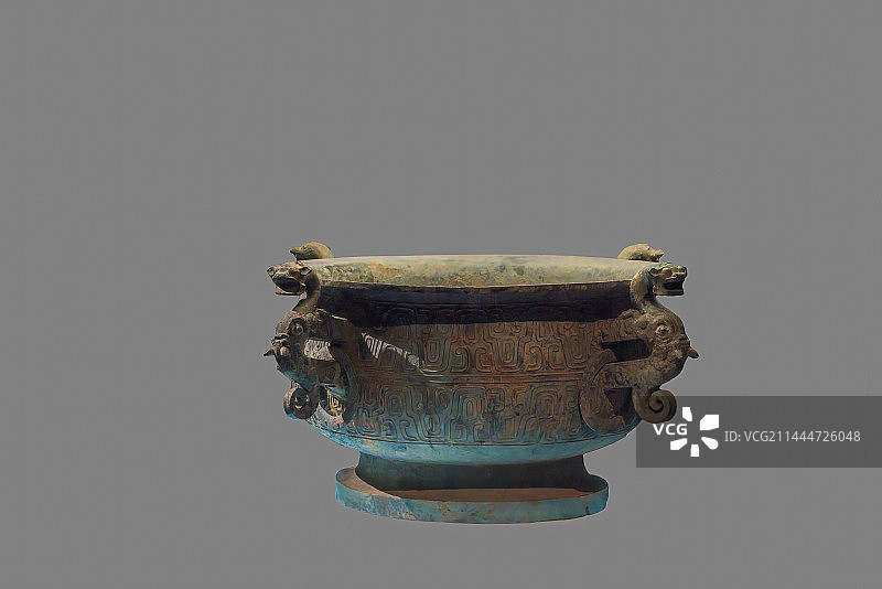 中国春秋战国时期青铜器，齐侯铜盂图片素材