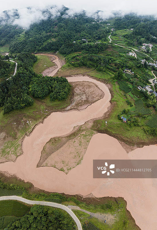 夏季暴雨过后的湖北恩施市鳝孔坝湿地洪灾景象图片素材