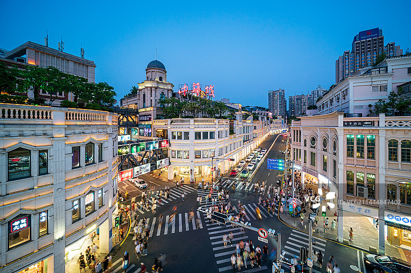 厦门中华城十字路口人流图片素材