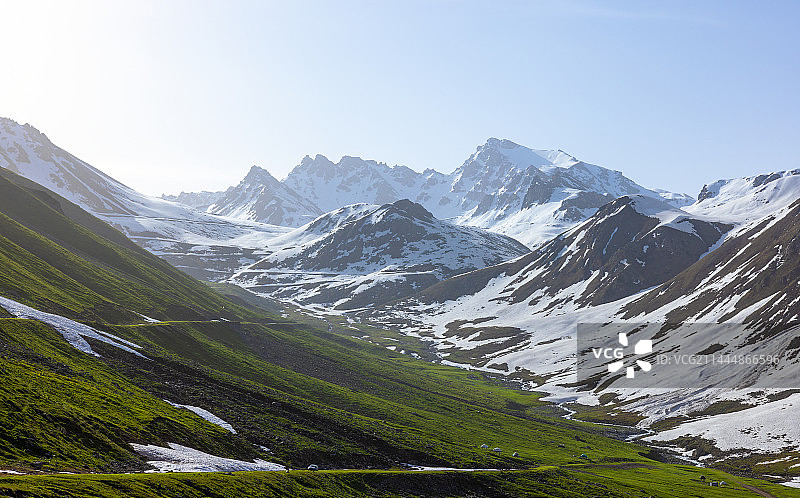 新疆伊犁-孟克特古道图片素材